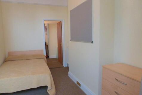 WhatsApp Image 2025-11-28 at 10.21.47.jpeg