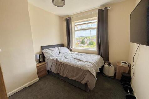 Hill View Bed 2.jpg
