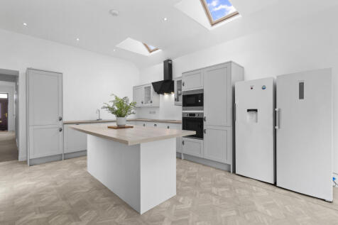 Kitchen 5