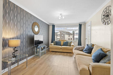 Lounge 3