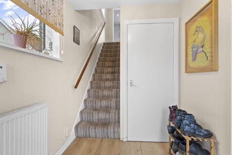 Entry hall 2