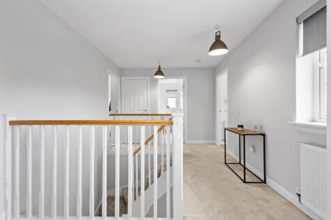 Upstairs landing 2