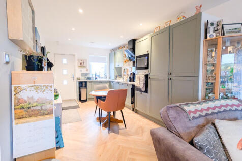 Kitchen 4