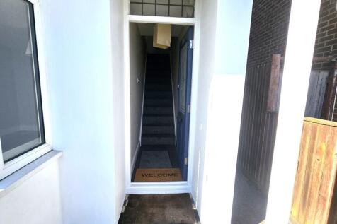 New 83b entrance
