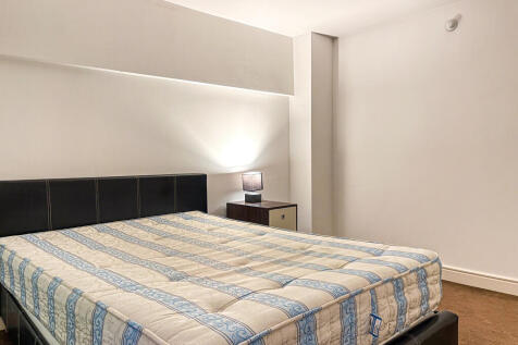 Bedroom 1 (3)