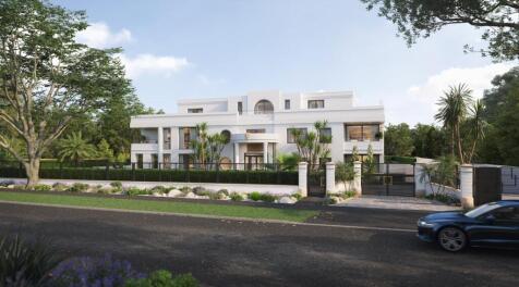 Val D&#39;or_04_Exterior_Front_Right.jpg