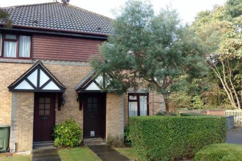 1 bedroom house with parking in popular residenti