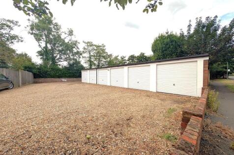 Garage &amp; parking