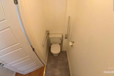 Ground Cloakroom 1.0