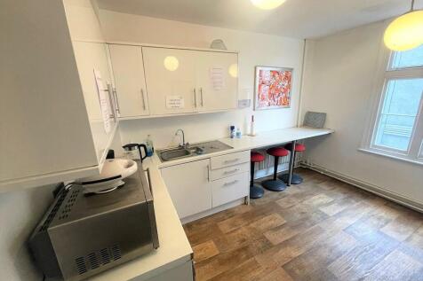 Kitchen img.jpg