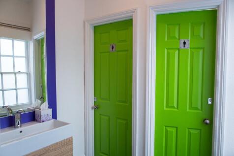 131009NotionBuildingToilets003X.jpg