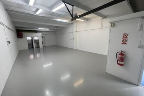 Interior 1.jpg