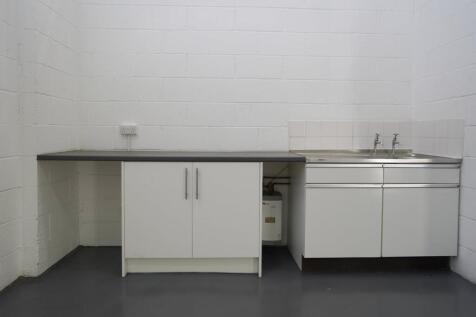 Hiron Way Warwick3.jpg