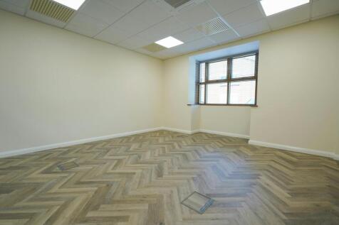 7 Olympus Court 4.jpg