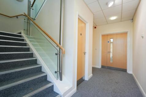 7 Olympus Court 12.jpg