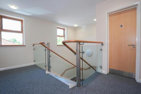 7 Olympus Court 16.jpg