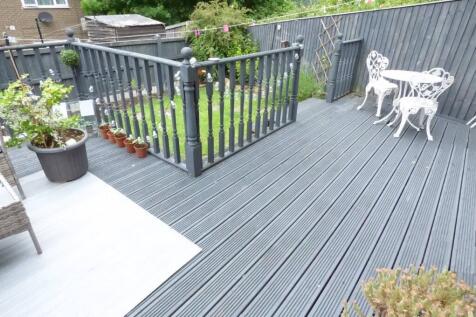 Rear Decked Area