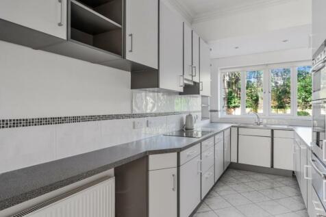 OAKDENE, FLAT (14).jpg