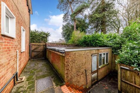 TADWORTH CLOSE (9).jpg