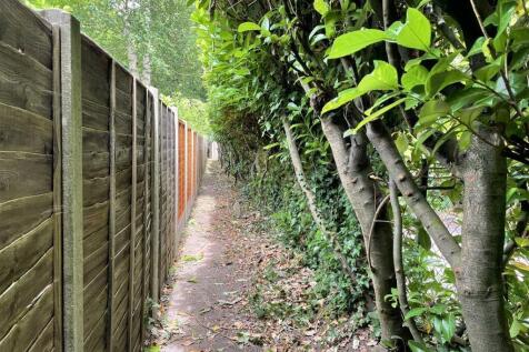 Flat5Garden2.jpg