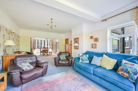Sitting room.jpg