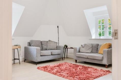 EAGLE HOUSE, FLAT (14).jpg