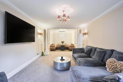 TUDOR LODGE,  (4).jpg