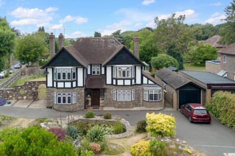 THE AVENUE, DRONE (2).jpg