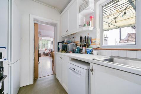 ASHURST ROAD, (2).jpg