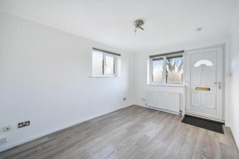 MORSTON CLOSE (3).jpg