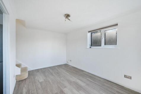 MORSTON CLOSE (5).jpg