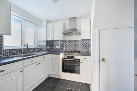 MORSTON CLOSE (8).jpg