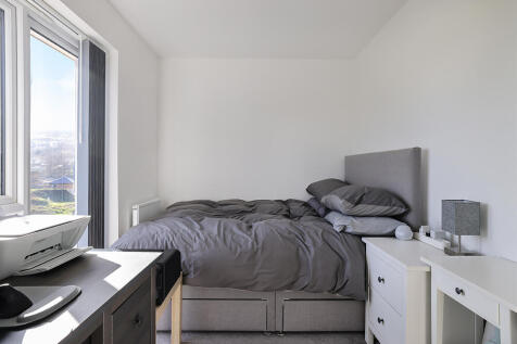 17-Bedroom-4