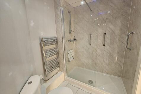 IMG-20241024-WA00...