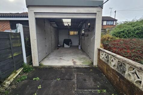 IMG-20251030-WA00...