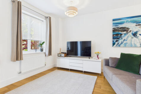 Living Room / Diner