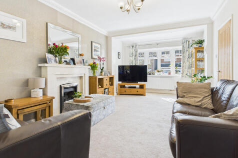 Living Room / Diner