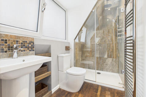 En Suite / Dressing Room