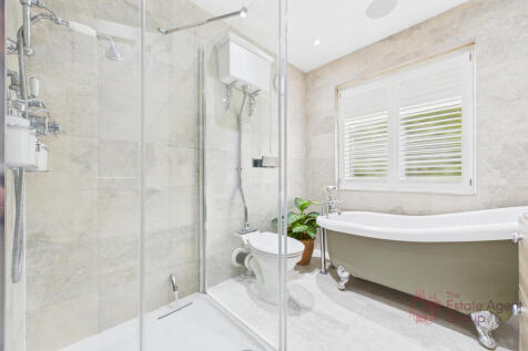 CAM02494G0-PR0054-STILL046