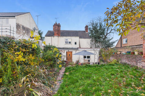 CAM02494G0-PR0066-STILL012