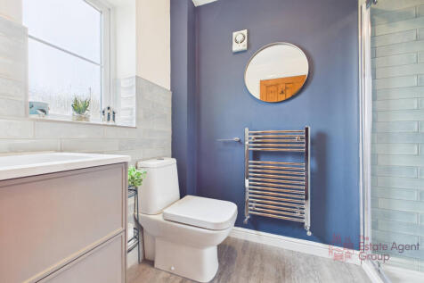 CAM02494G0-PR0062-STILL010 (1)