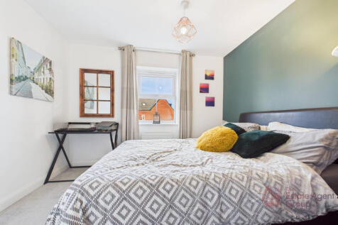 CAM02494G0-PR0074-STILL017