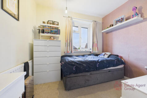 CAM02494G0-PR0077-STILL022