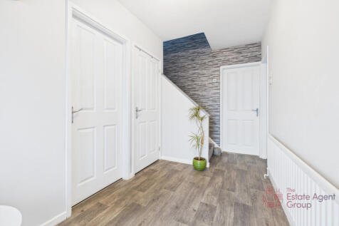 CAM02494G0-PR0073-STILL009