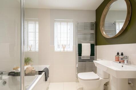 Family bathroom in the Ingleby 4 bedroom home