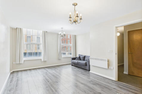 2 Bedroom Flat for Rent with Parking