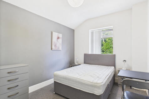 En-Suite Room with All Bills Included