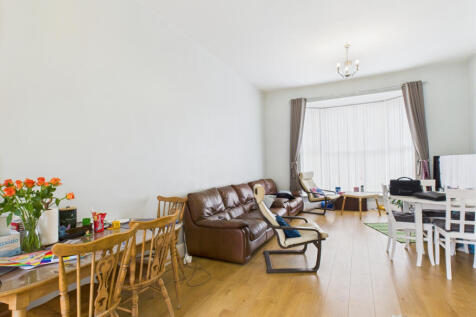 3 Bedroom Detached House for Rent