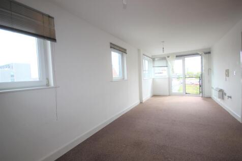 3 Bedroom Apartment for Rent with Private Parking