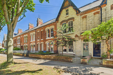 5 Bedroom Terraced for Sale